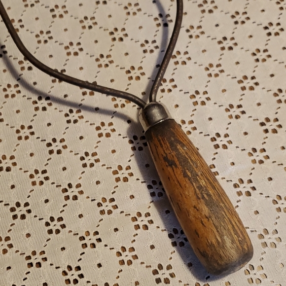 VTG Potato Masher Wood Handle Metal Tong Rustic Farmhouse Primitive - Picture 5 of 8